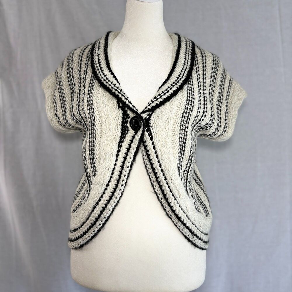 Cabi Capulet Cardigan Style 608 M Ivory Black Wool Blend Chunky Knit